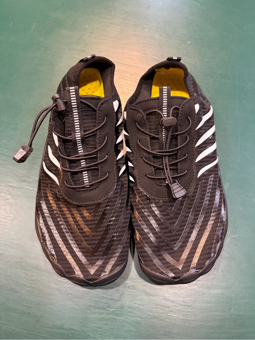 Men's Grounded Footwear Barefoot Slip-On Shoes with Reflective Chevron Design